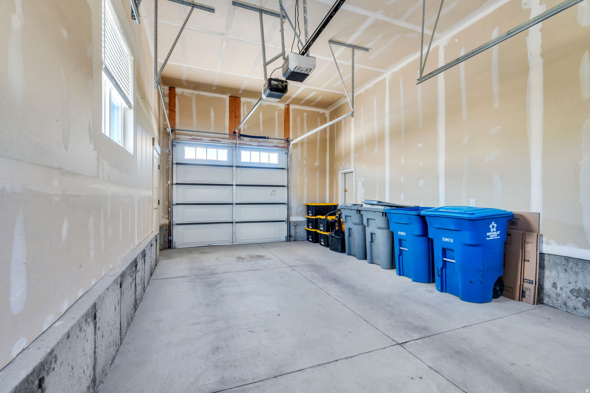 JAMES BAY AT WATERS EDGE - Residential