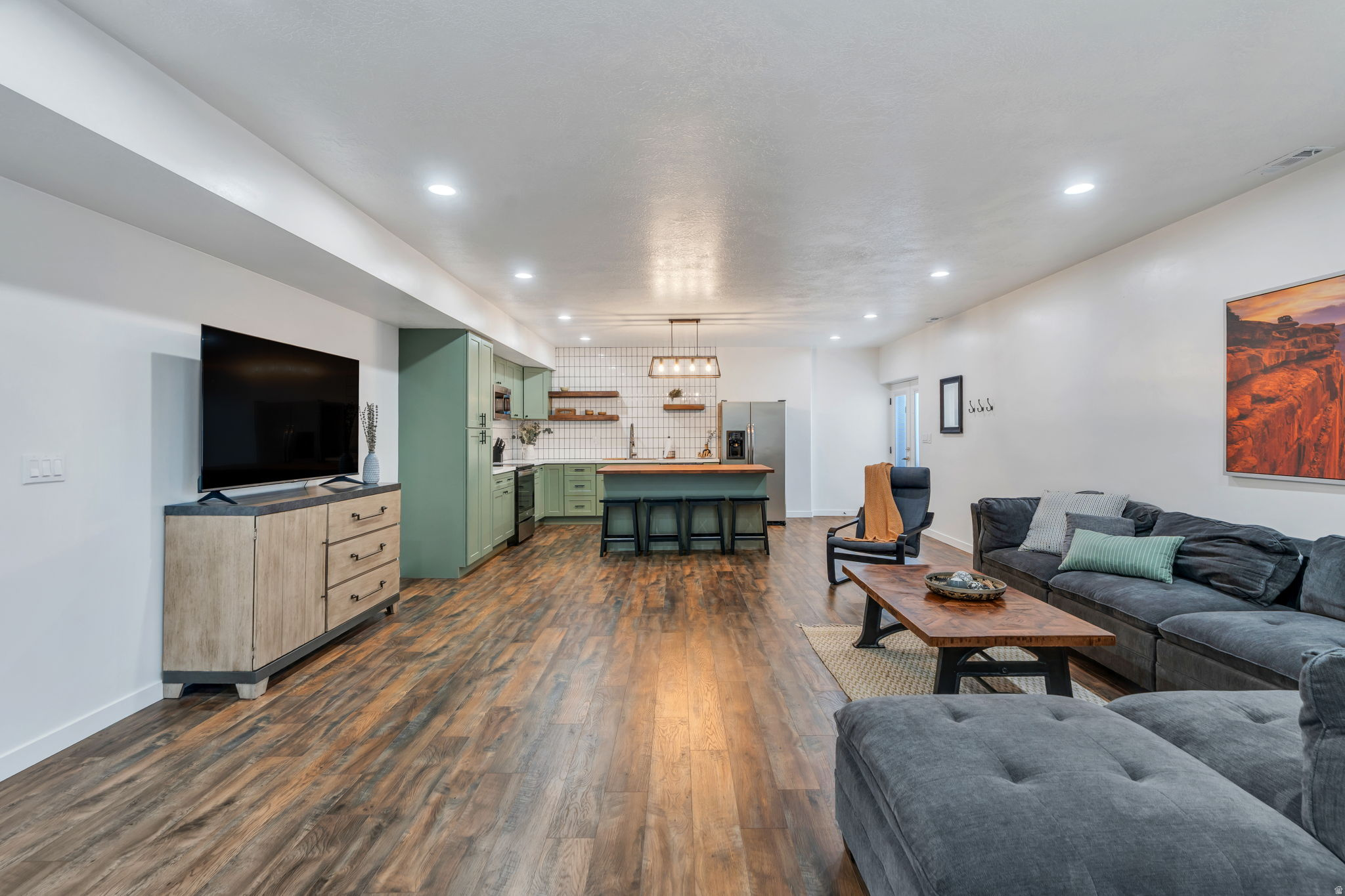 JAMES BAY AT WATERS EDGE - Residential