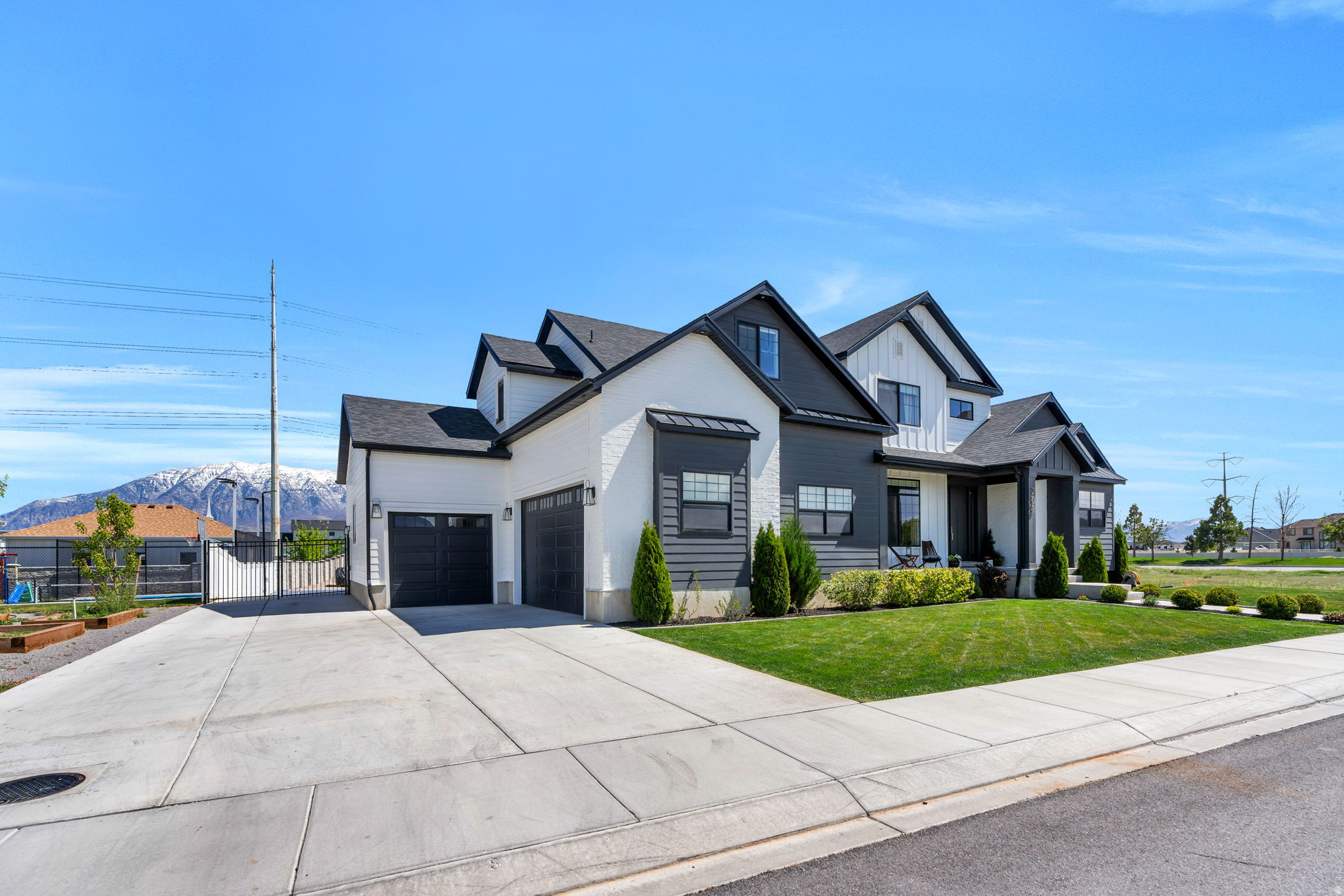 JAMES BAY AT WATERS EDGE - Residential