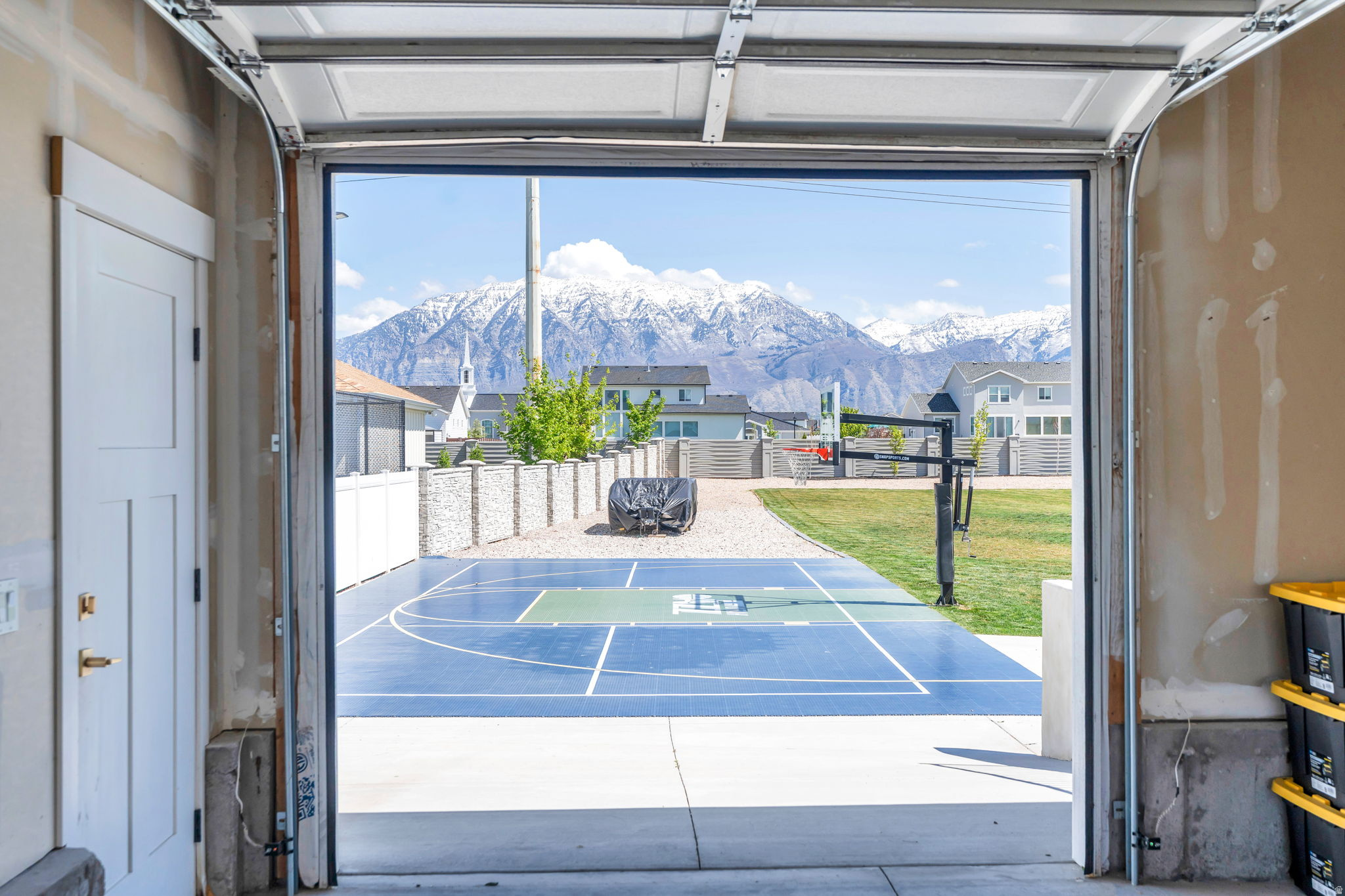 JAMES BAY AT WATERS EDGE - Residential