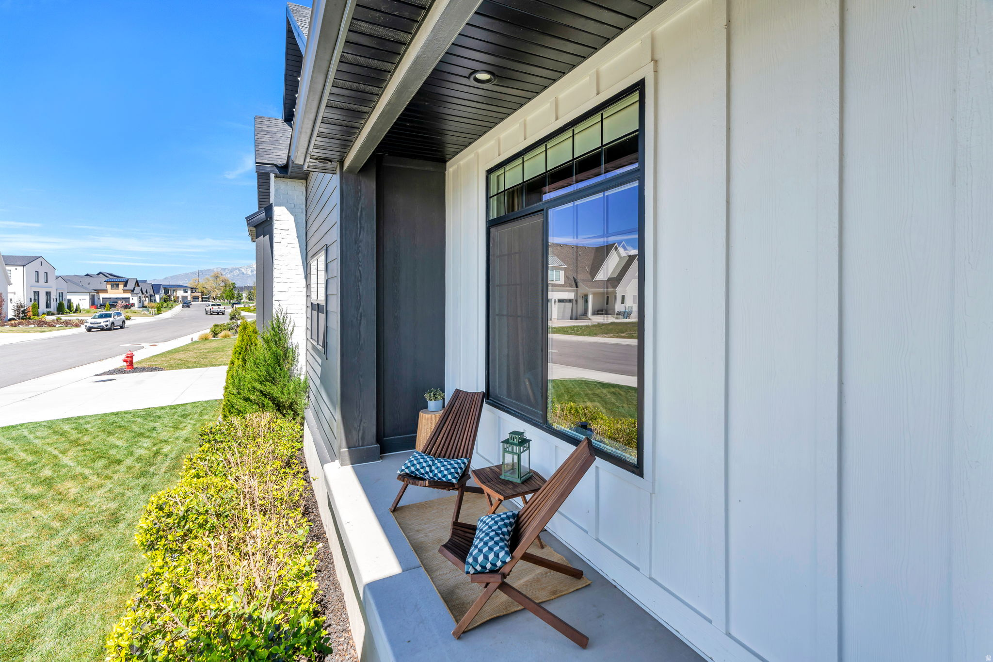 JAMES BAY AT WATERS EDGE - Residential