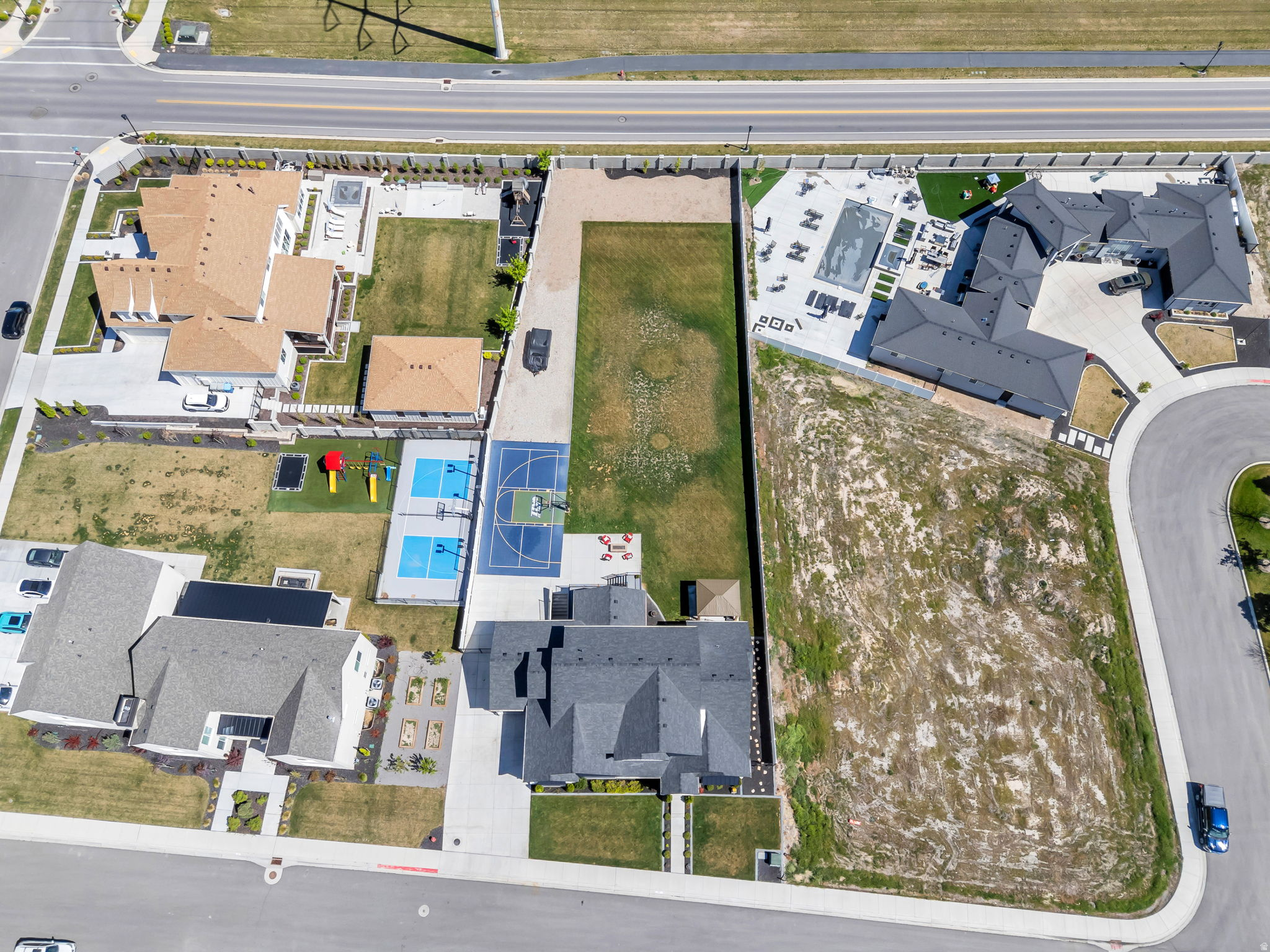 JAMES BAY AT WATERS EDGE - Residential