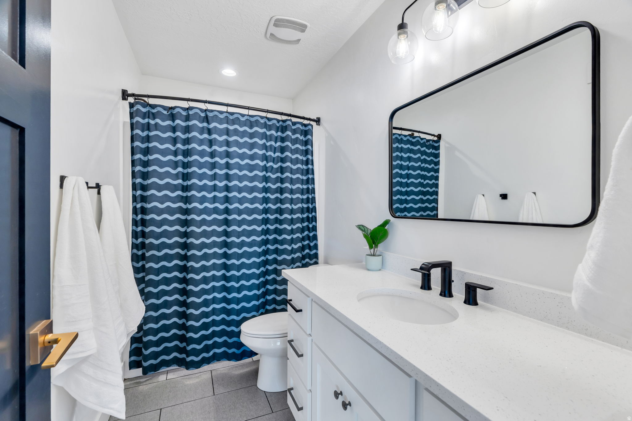 JAMES BAY AT WATERS EDGE - Residential