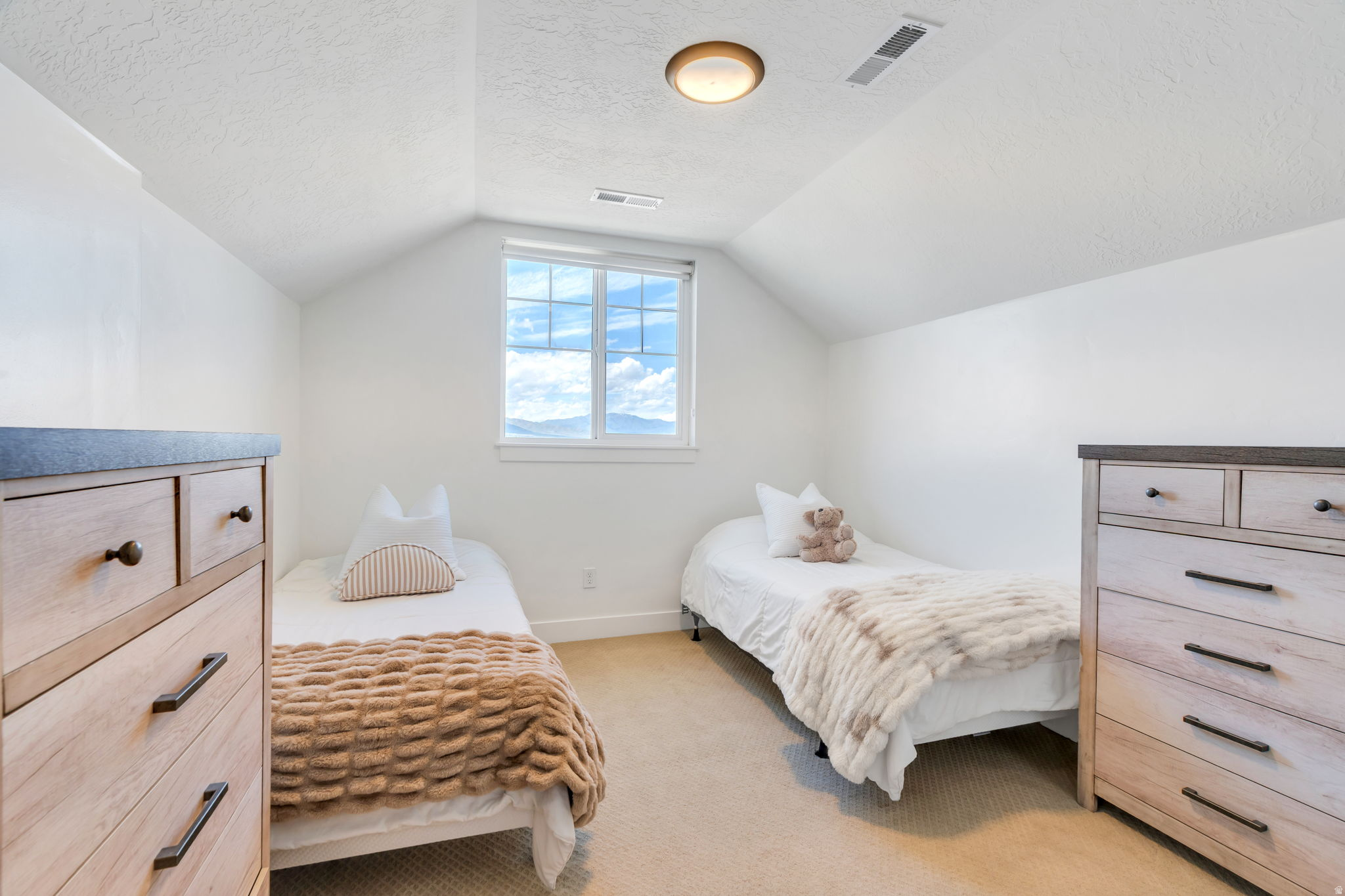 JAMES BAY AT WATERS EDGE - Residential