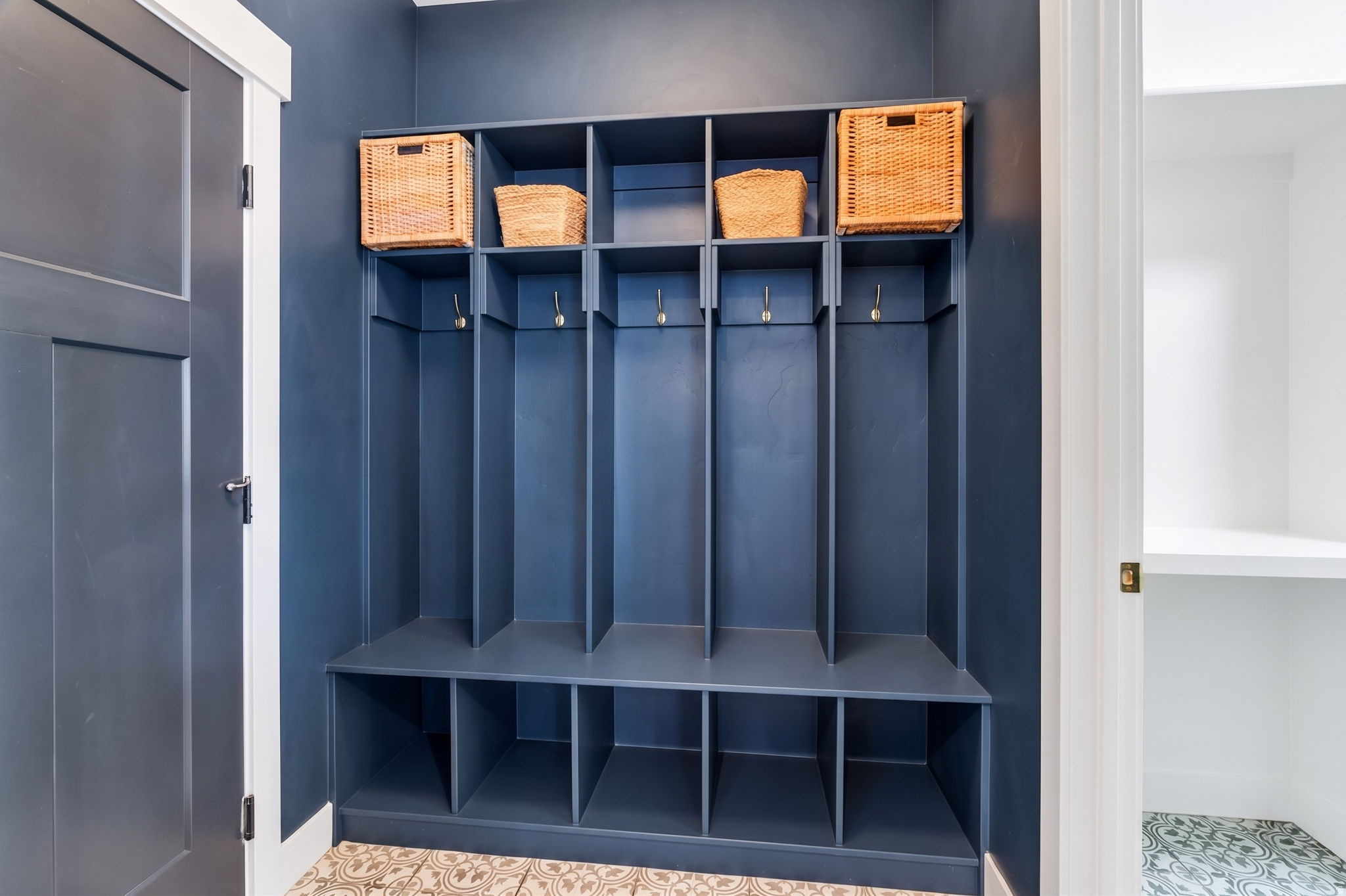 JAMES BAY AT WATERS EDGE - Residential