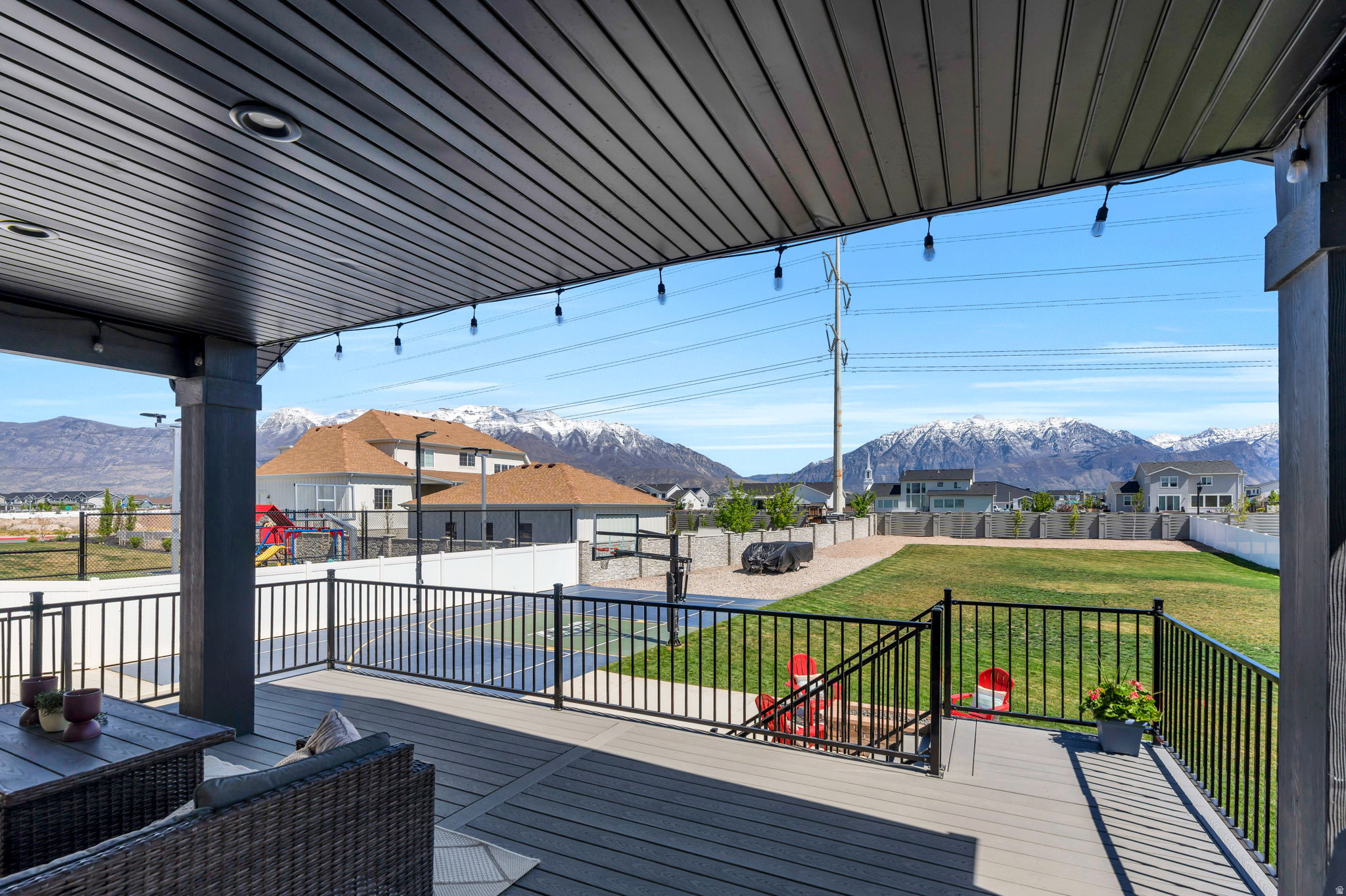 JAMES BAY AT WATERS EDGE - Residential