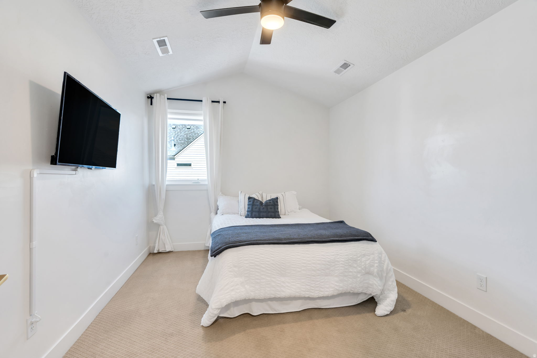 JAMES BAY AT WATERS EDGE - Residential