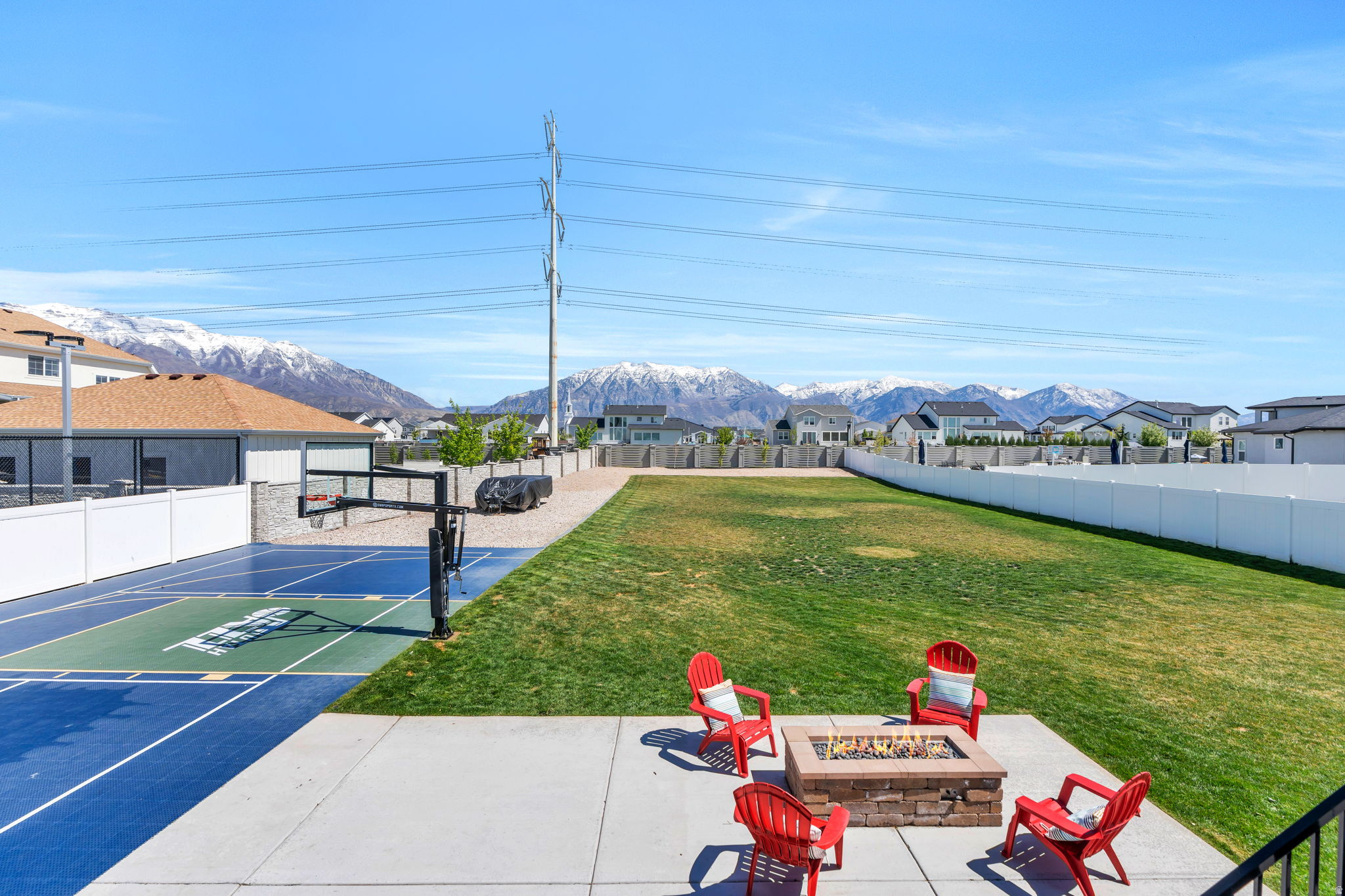 JAMES BAY AT WATERS EDGE - Residential