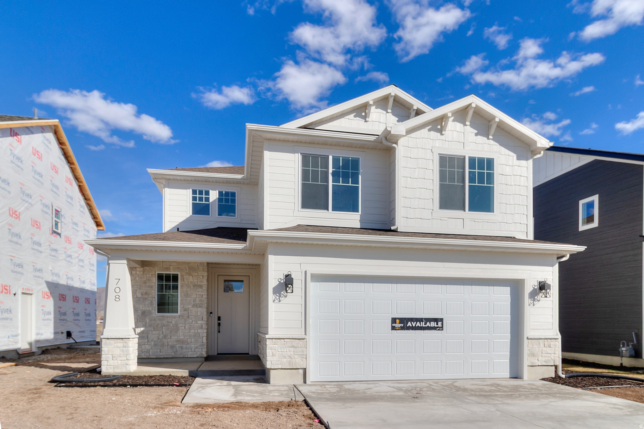 ENVISION ESTATES - Residential