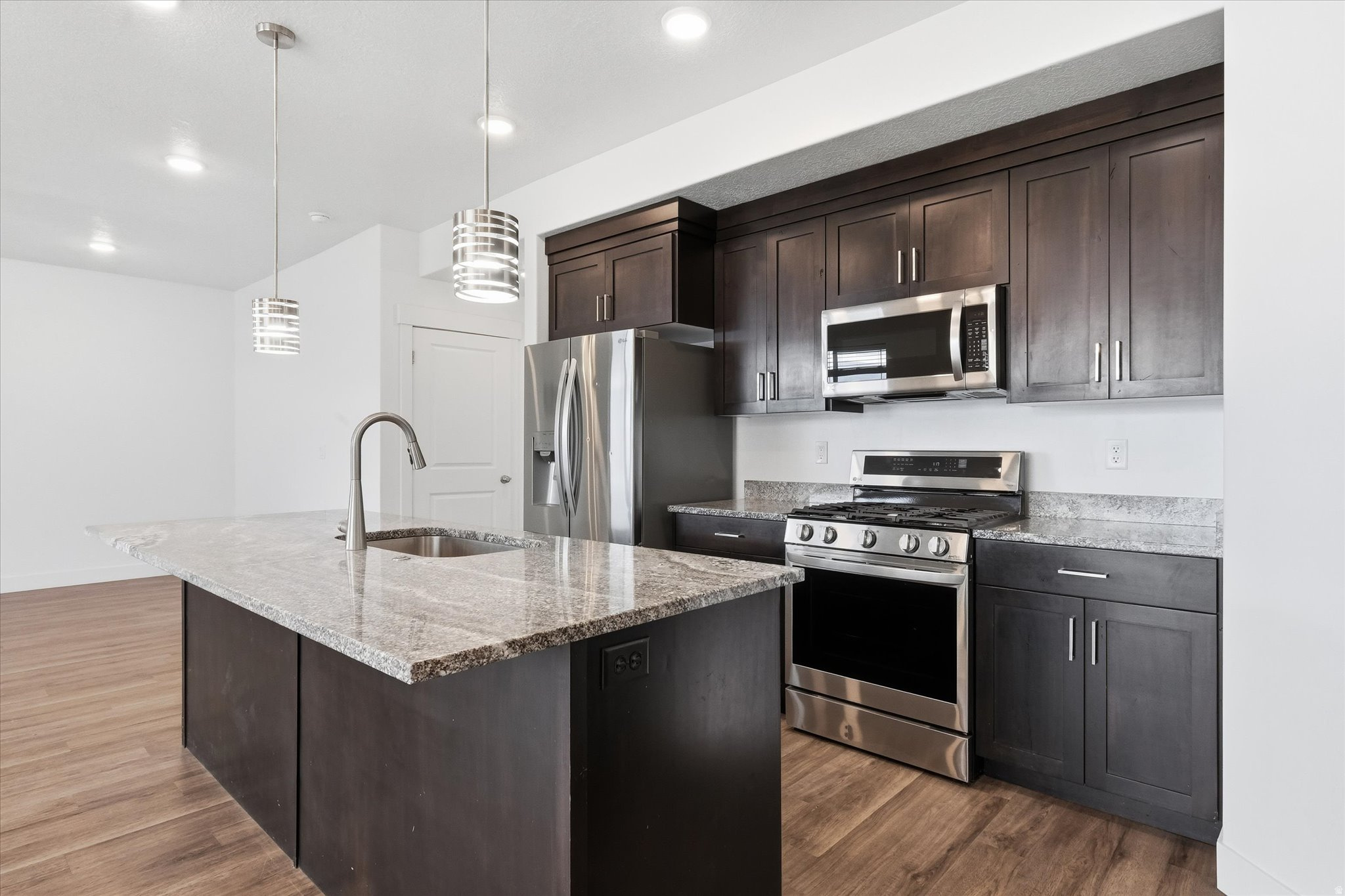 ELK MOUNTAIN - Residential