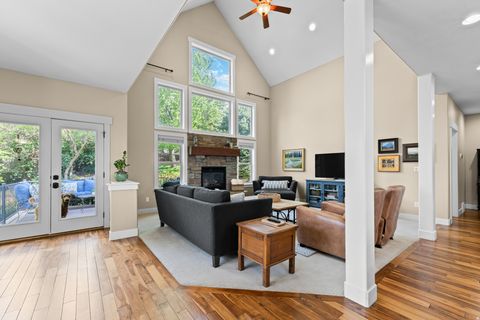 Tiny photo for 1727 DEER CREST DR, Fruit Heights, UT 84037 (MLS # 2154224)