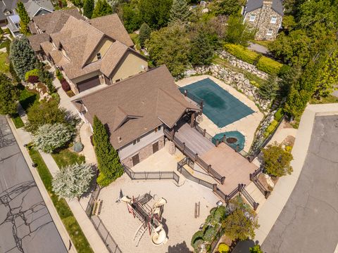 Tiny photo for 1727 DEER CREST DR, Fruit Heights, UT 84037 (MLS # 2154224)