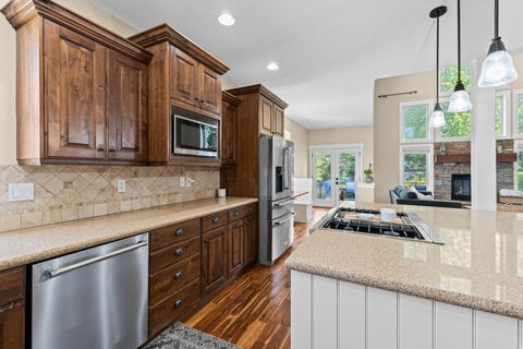 Tiny photo for 1727 DEER CREST DR, Fruit Heights, UT 84037 (MLS # 2154224)