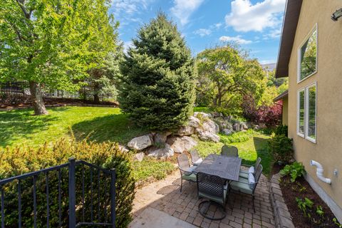 Tiny photo for 1727 DEER CREST DR, Fruit Heights, UT 84037 (MLS # 2154224)
