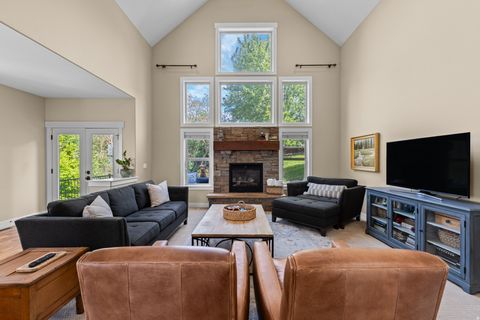 Tiny photo for 1727 DEER CREST DR, Fruit Heights, UT 84037 (MLS # 2154224)