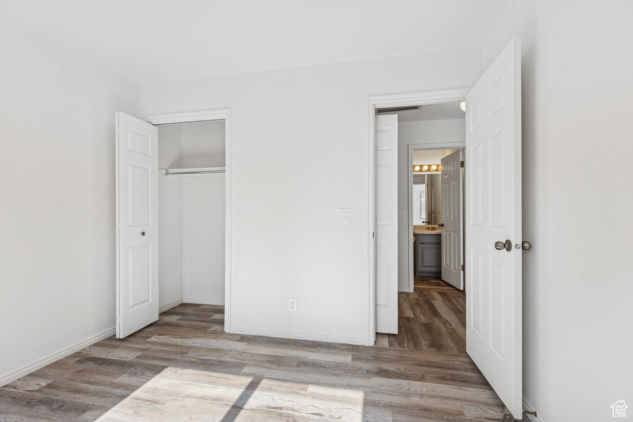 SPANISH PALMS TOWNHOMES - Residential