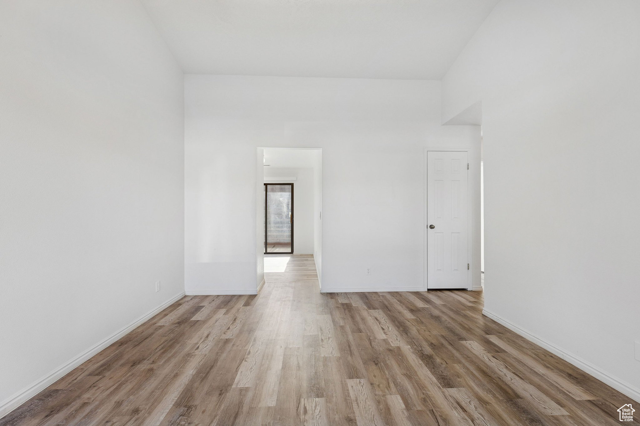 SPANISH PALMS TOWNHOMES - Residential