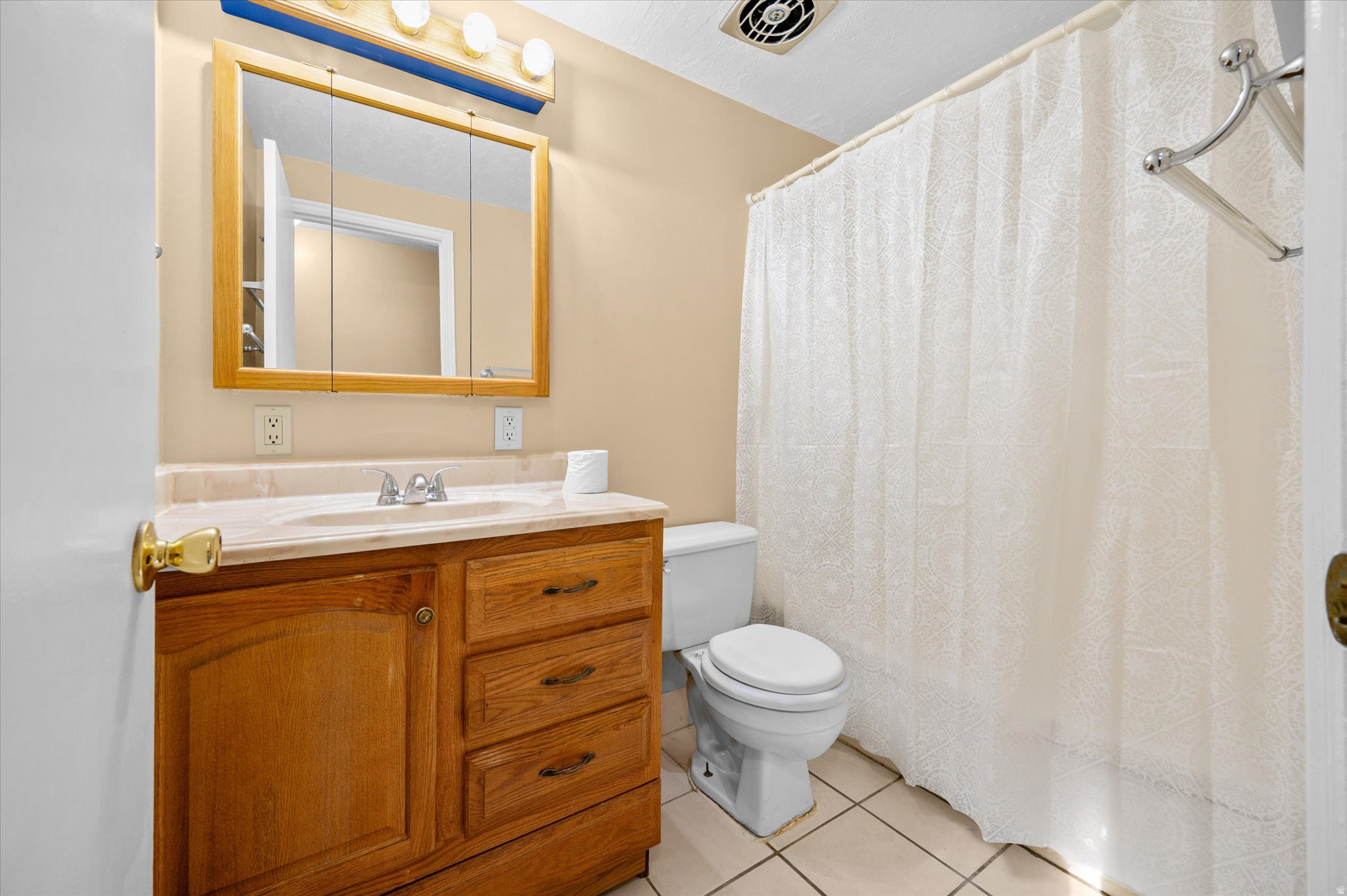 DIAMOND HILLS - Residential