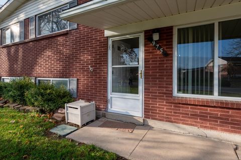 Tiny photo for 975 N GARNET ST, Layton, UT 84041 (MLS # 2124285)