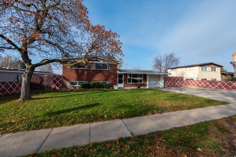 Tiny photo for 975 N GARNET ST, Layton, UT 84041 (MLS # 2124285)
