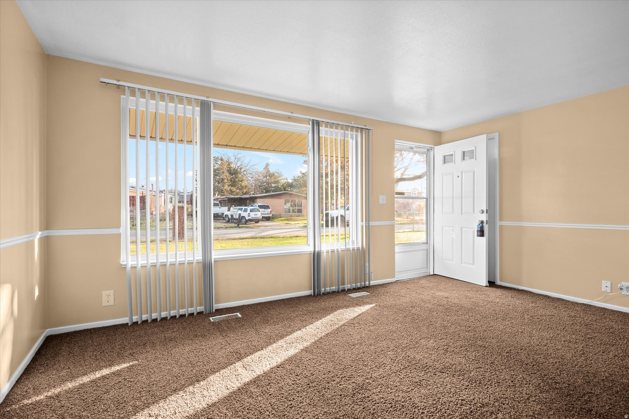 DIAMOND HILLS - Residential