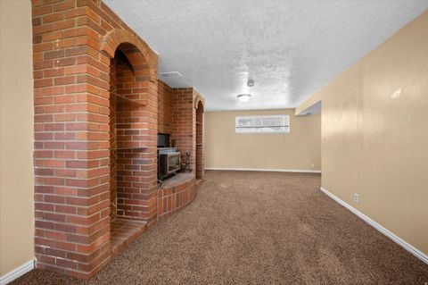 Tiny photo for 975 N GARNET ST, Layton, UT 84041 (MLS # 2124285)