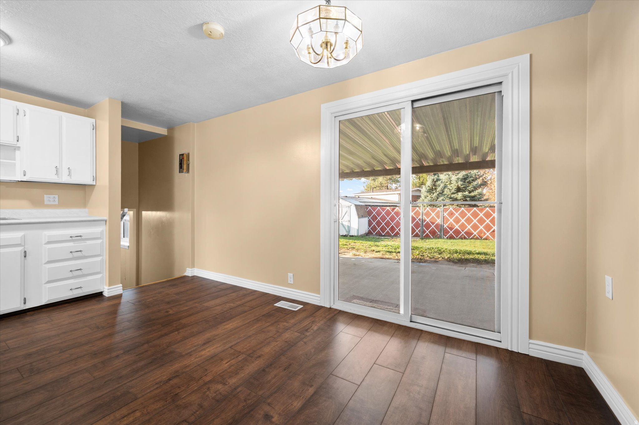 DIAMOND HILLS - Residential