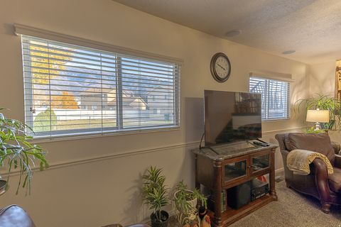 Tiny photo for 2618 N 1650 E, Layton, UT 84040 (MLS # 2122257)
