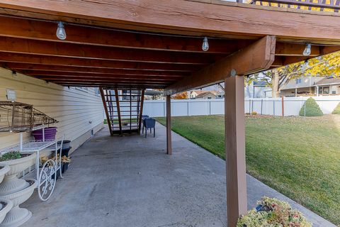 Tiny photo for 2618 N 1650 E, Layton, UT 84040 (MLS # 2122257)