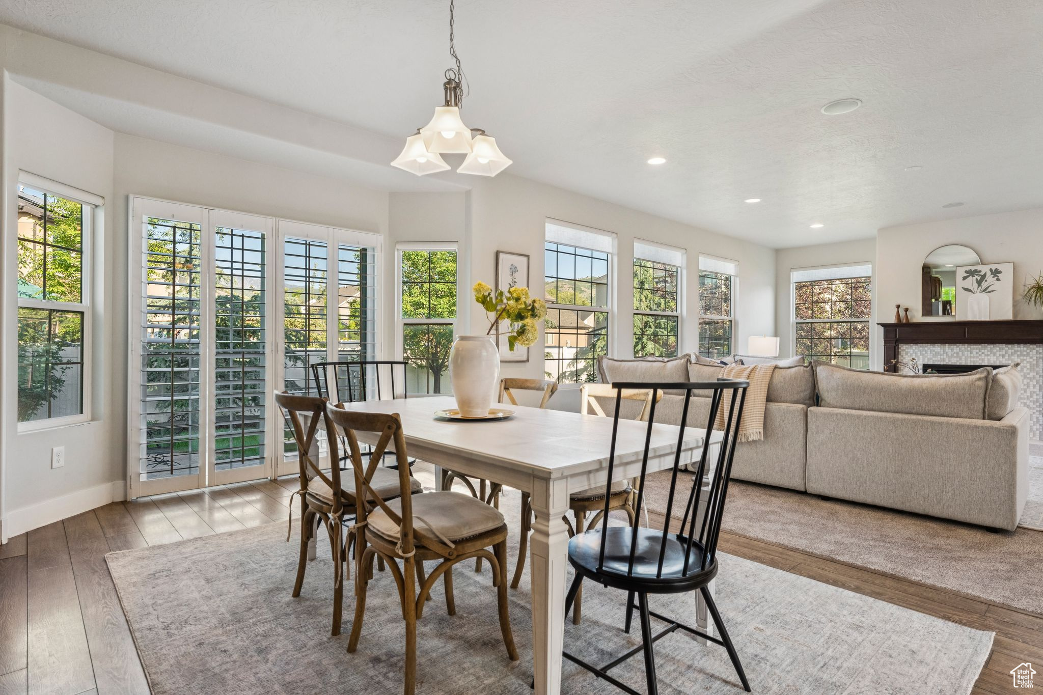 Draper, Utah 84020, United States, 4 Bedrooms Bedrooms, ,3 BathroomsBathrooms,Residential,Active,147072