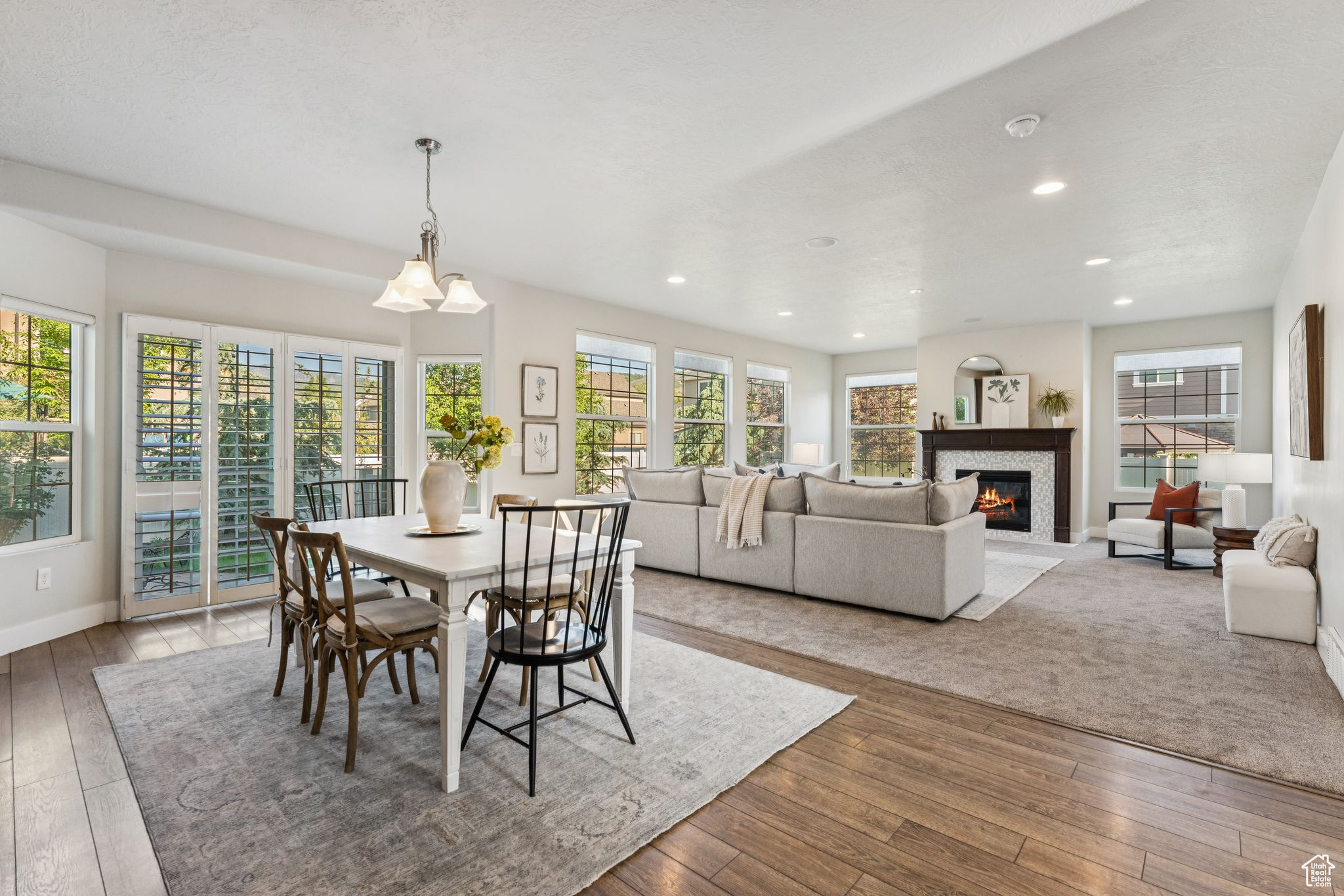 Draper, Utah 84020, United States, 4 Bedrooms Bedrooms, ,3 BathroomsBathrooms,Residential,Active,147072