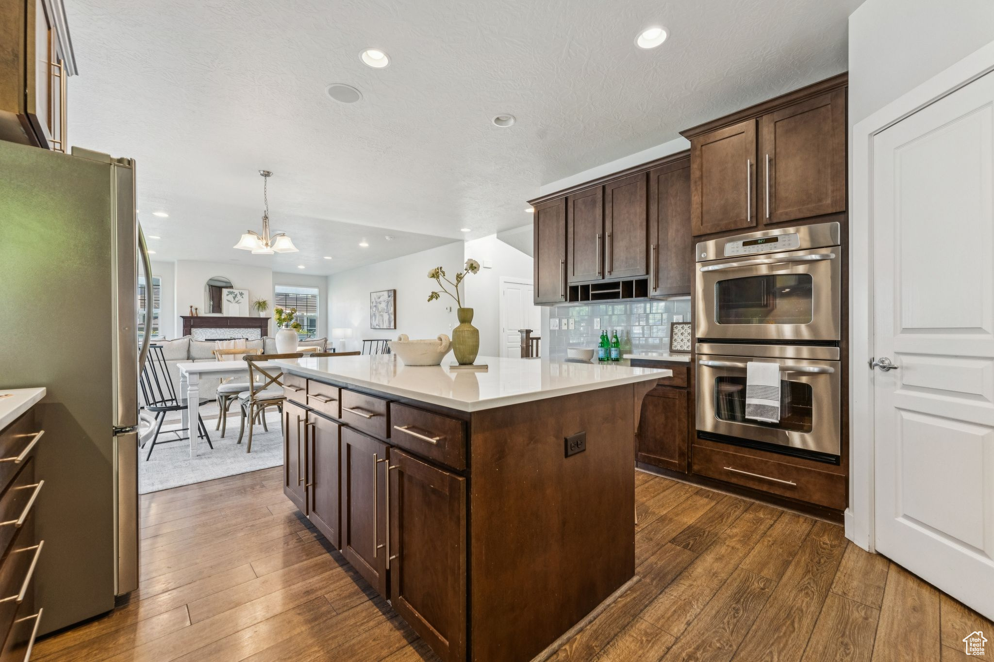 Draper, Utah 84020, United States, 4 Bedrooms Bedrooms, ,3 BathroomsBathrooms,Residential,Active,147072