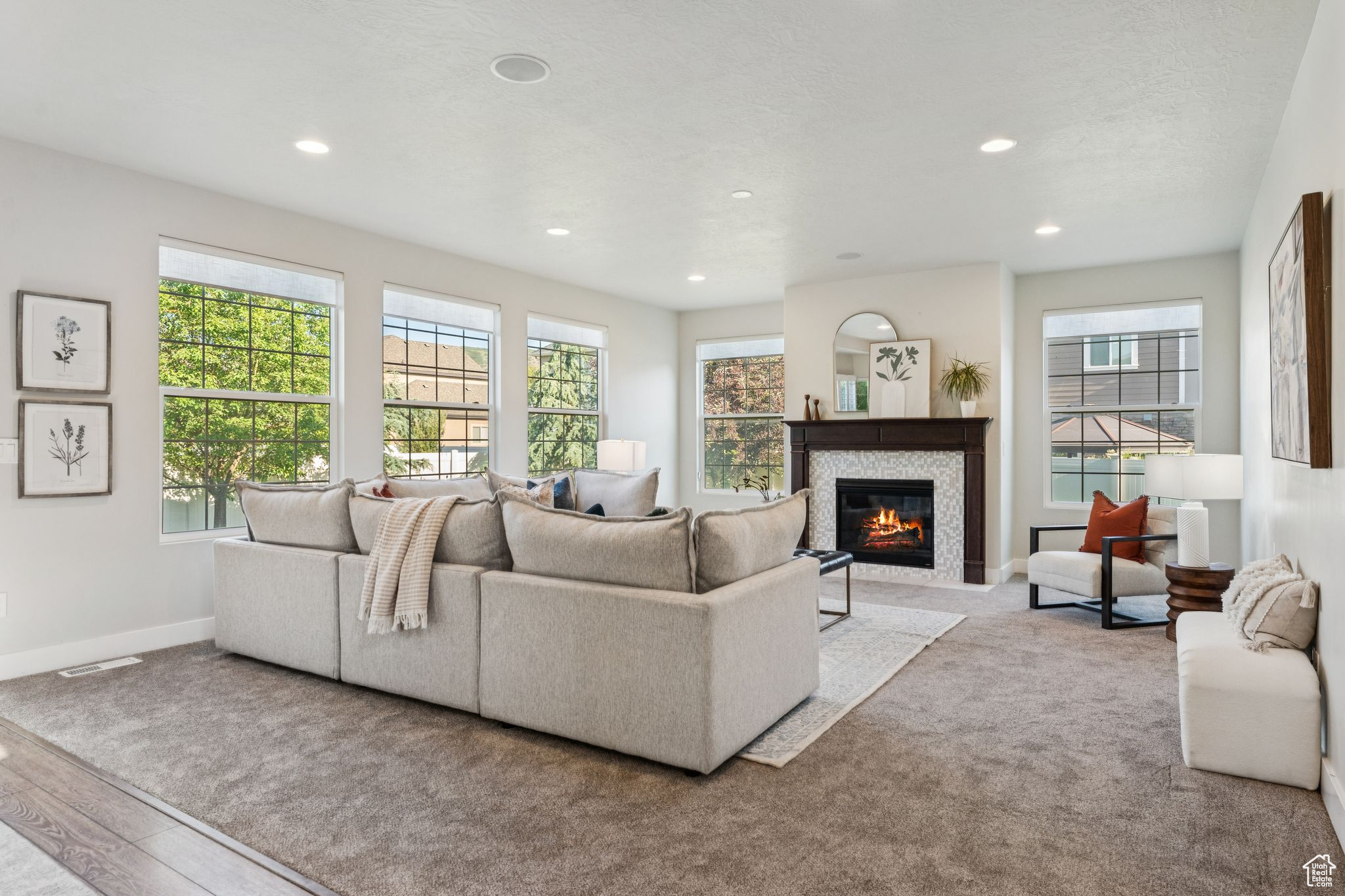 Draper, Utah 84020, United States, 4 Bedrooms Bedrooms, ,3 BathroomsBathrooms,Residential,Active,147072