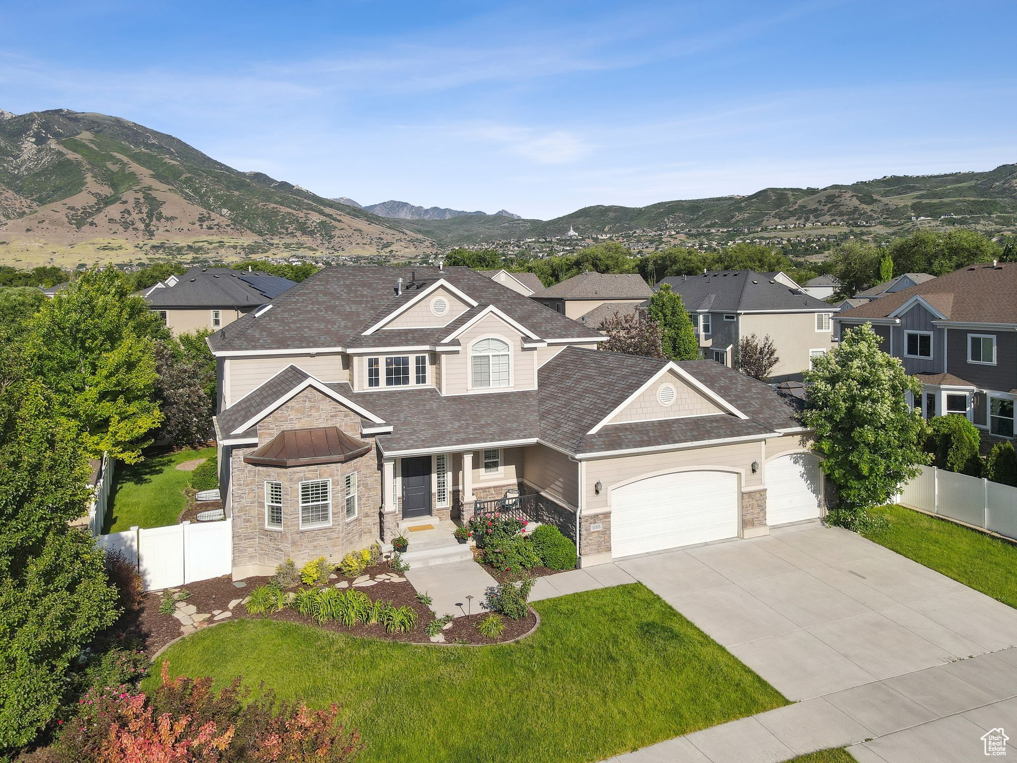 Draper, Utah 84020, United States, 4 Bedrooms Bedrooms, ,3 BathroomsBathrooms,Residential,Active,147072 Draper, Utah 84020, United States, 4 Bedrooms Bedrooms, ,3 BathroomsBathrooms,Residential,Active,147072