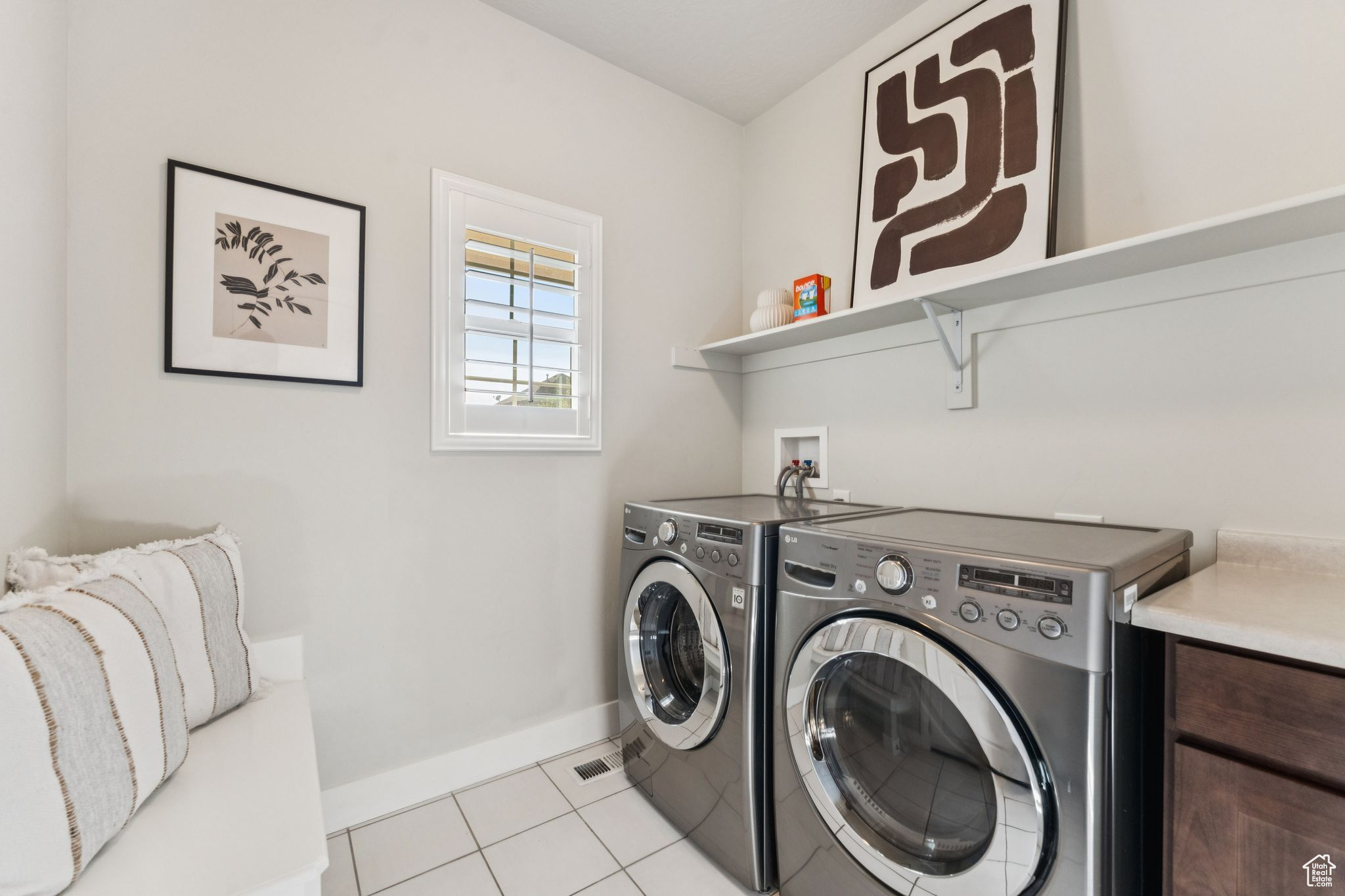 Draper, Utah 84020, United States, 4 Bedrooms Bedrooms, ,3 BathroomsBathrooms,Residential,Active,147072