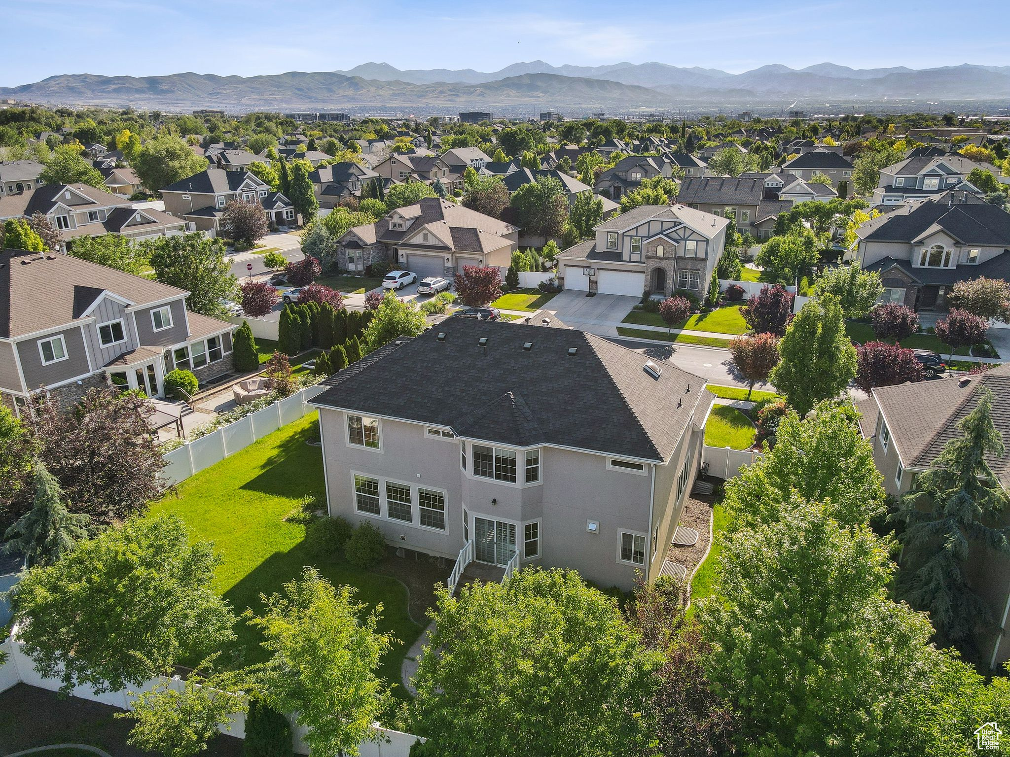 Draper, Utah 84020, United States, 4 Bedrooms Bedrooms, ,3 BathroomsBathrooms,Residential,Active,147072