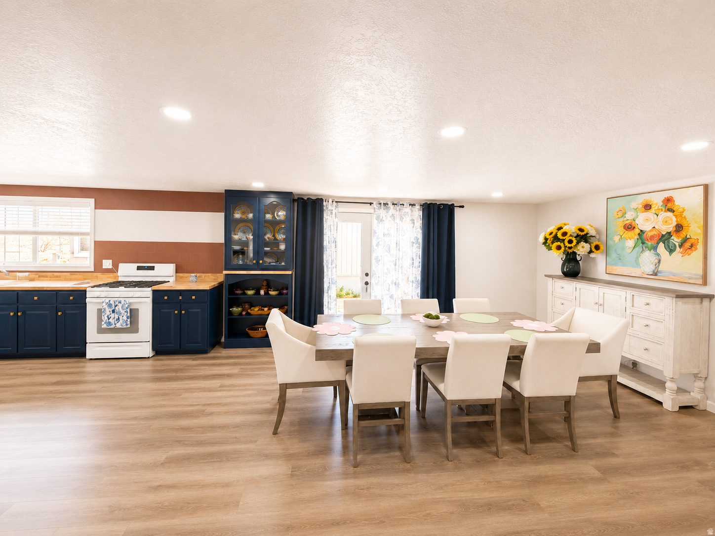 EAST MEADOWS - Residential