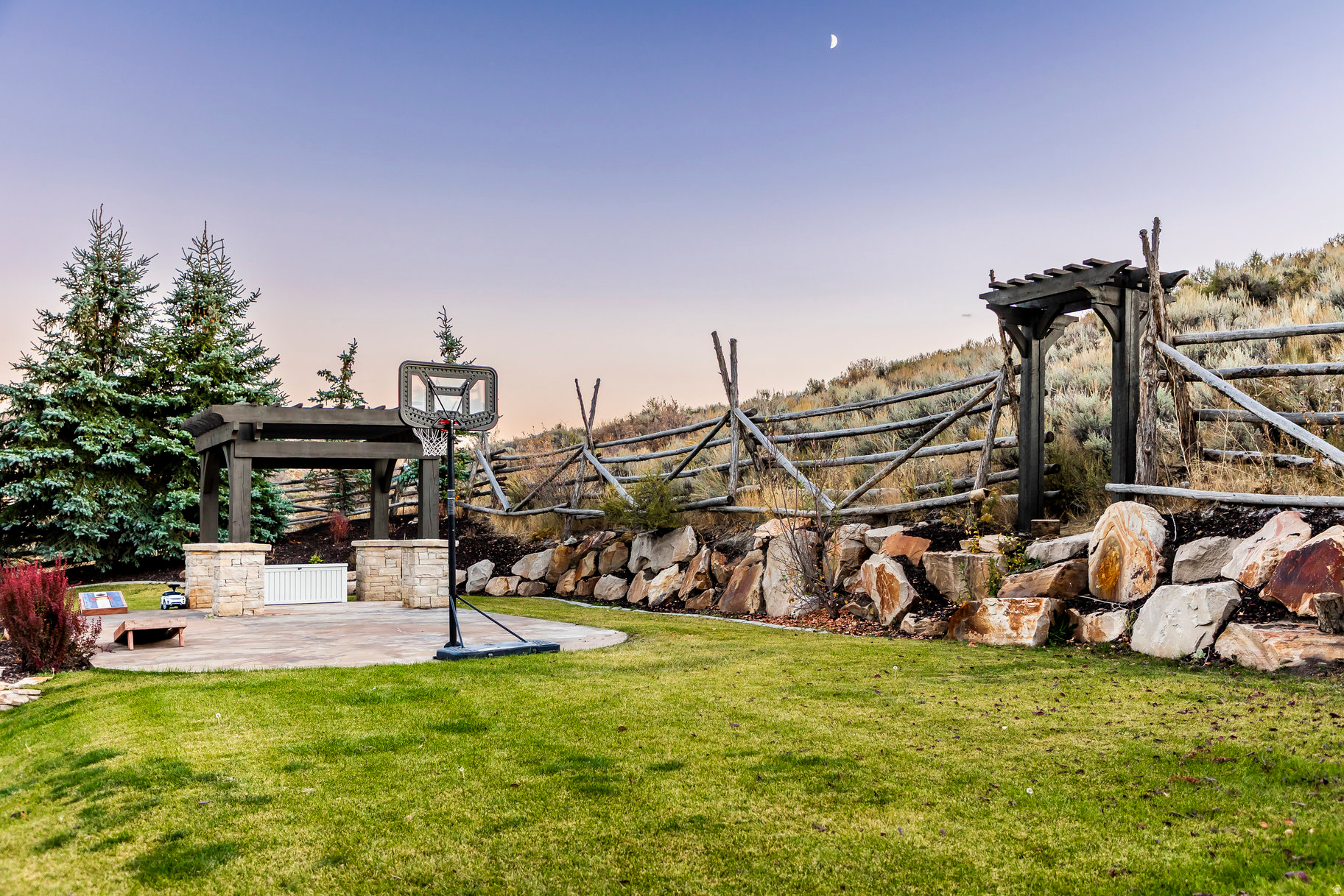 TRAILSIDE PARK SUBDI - Residential