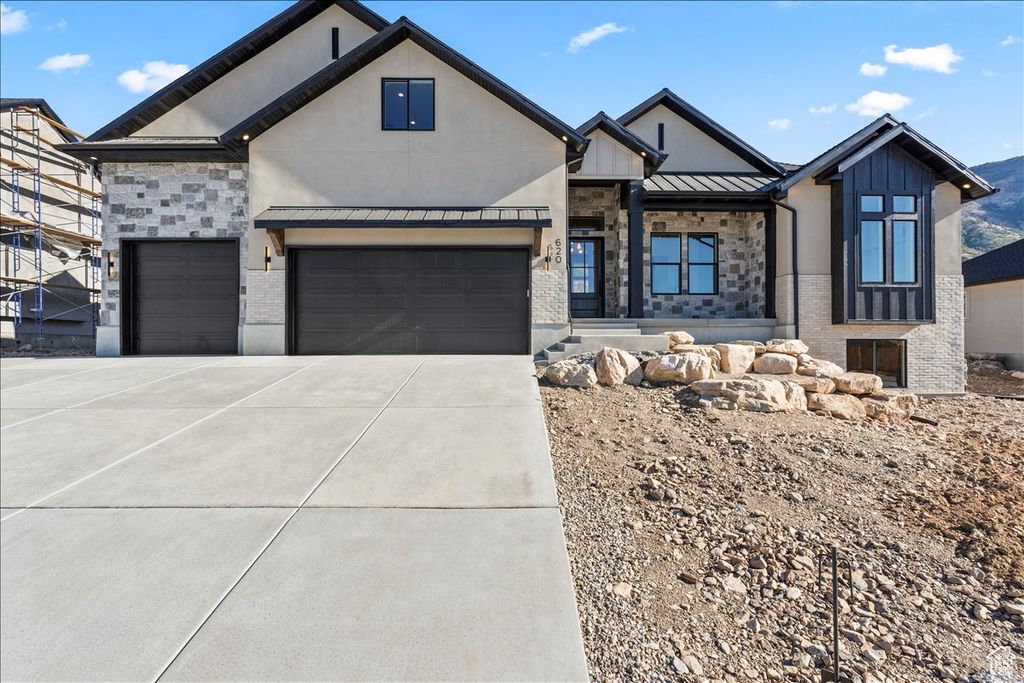 Photo for 620 E MOUNTAIN ROAD RD N, North Ogden, UT 84414 (MLS # 2102039)