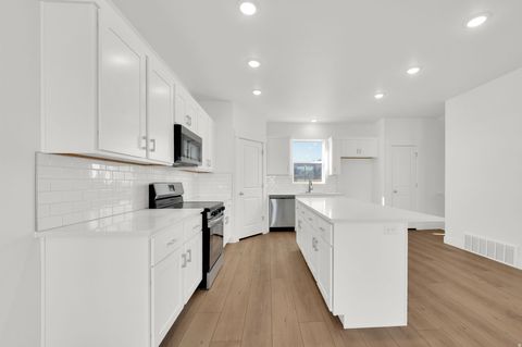 Tiny photo for 5249 N EVERGREEN WAY #212, Eagle Mountain, UT 84005 (MLS # 2129432)