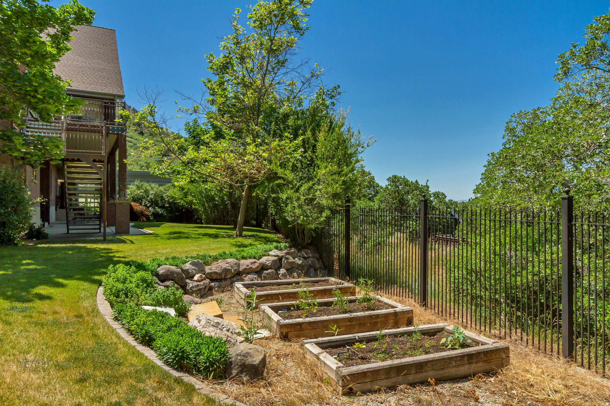 HOLLY VIEW ACRES - Land
