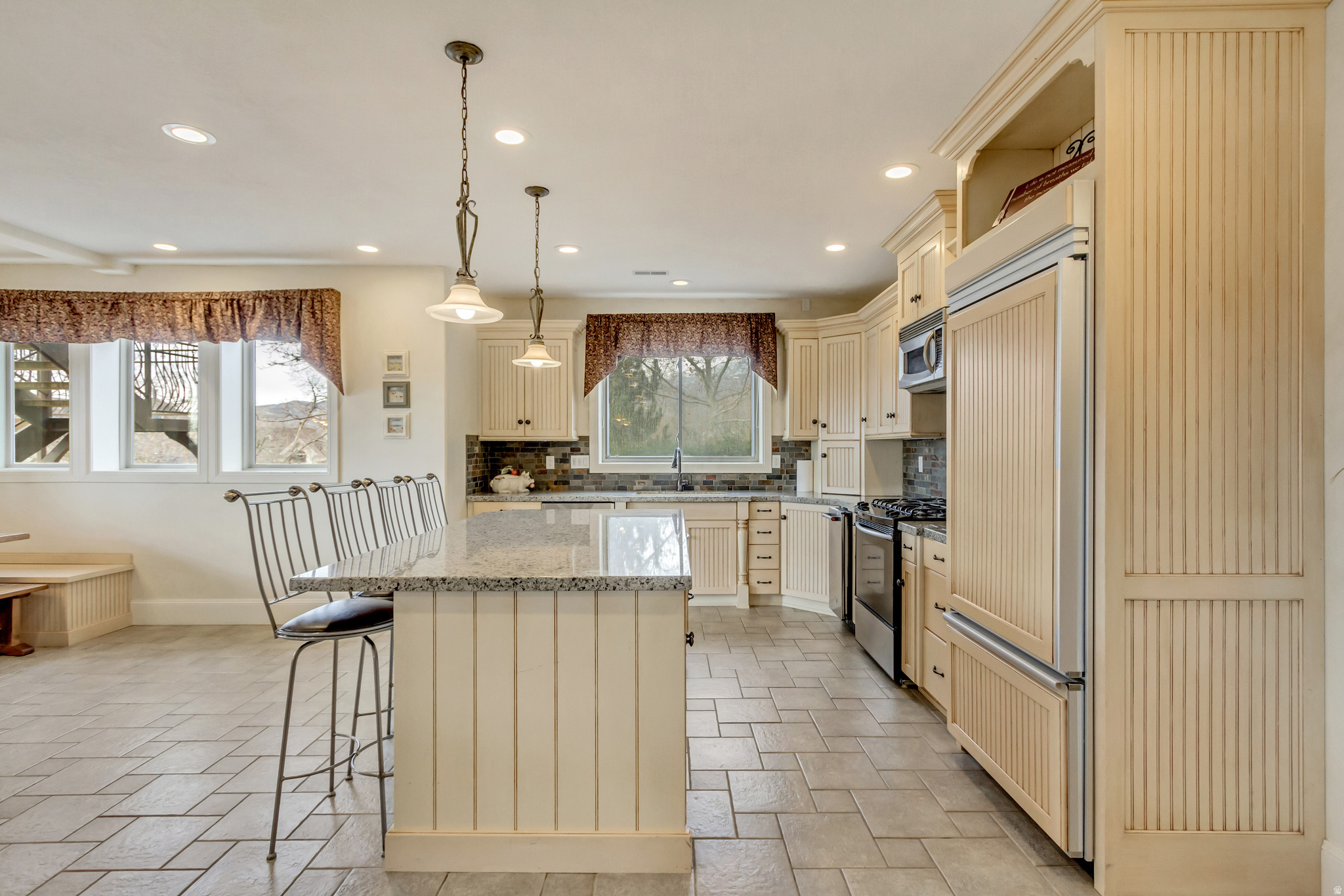 HOLLY VIEW ACRES - Land