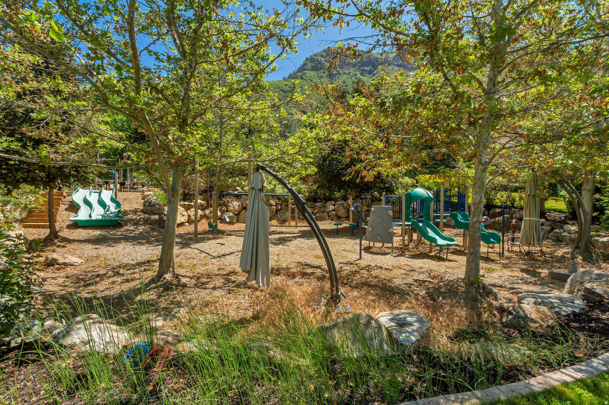 HOLLY VIEW ACRES - Land