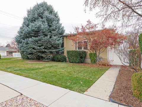 Tiny photo for 5586 S BROCKWAY DR, Salt Lake City, UT 84117 (MLS # 2126705)