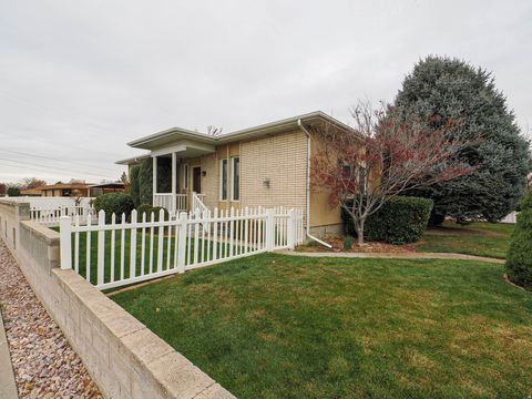 Tiny photo for 5586 S BROCKWAY DR, Salt Lake City, UT 84117 (MLS # 2126705)