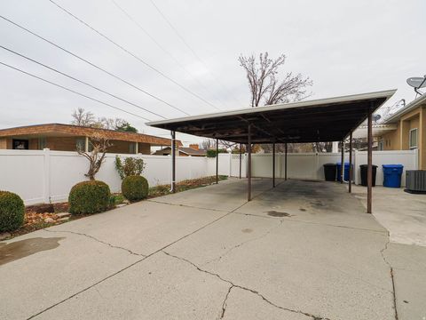Tiny photo for 5586 S BROCKWAY DR, Salt Lake City, UT 84117 (MLS # 2126705)