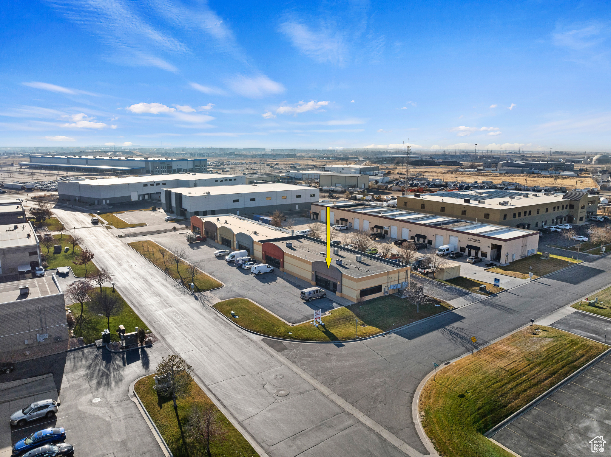 NORTH WOOD BUSINESS CENTER - Commercial Lease