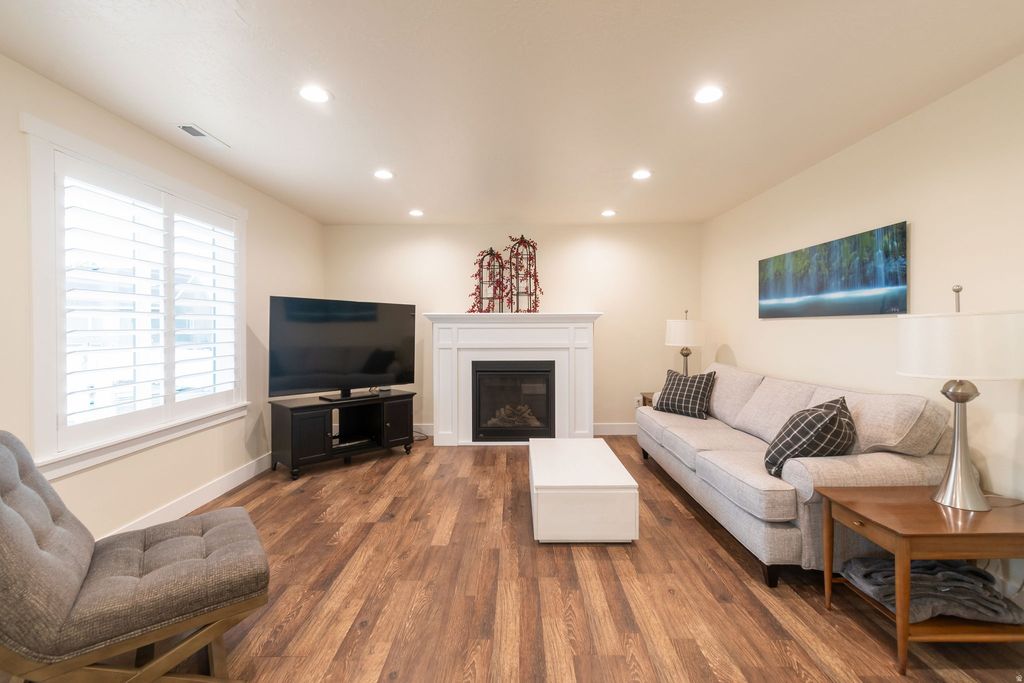 Photo of 139 W 820 N, Santaquin, UT 84655 (MLS # 2155856)