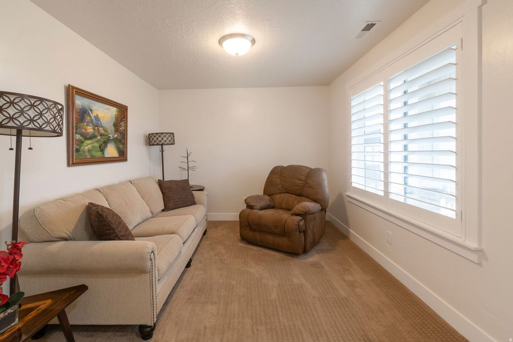 Photo of 139 W 820 N, Santaquin, UT 84655 (MLS # 2155856)