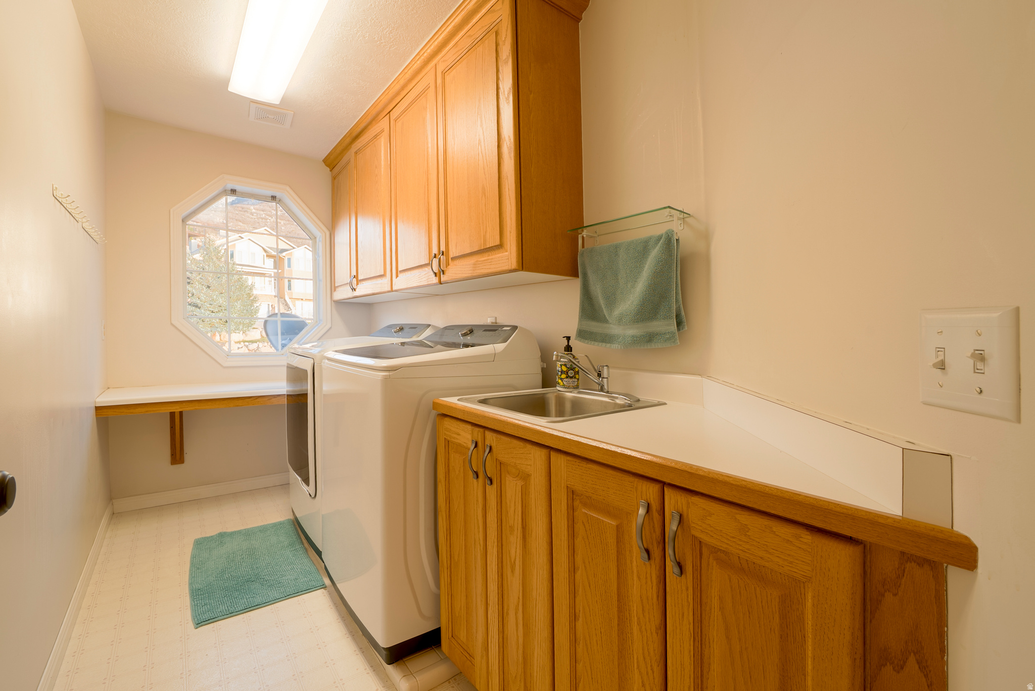 MAJESTIC CAN - Residential